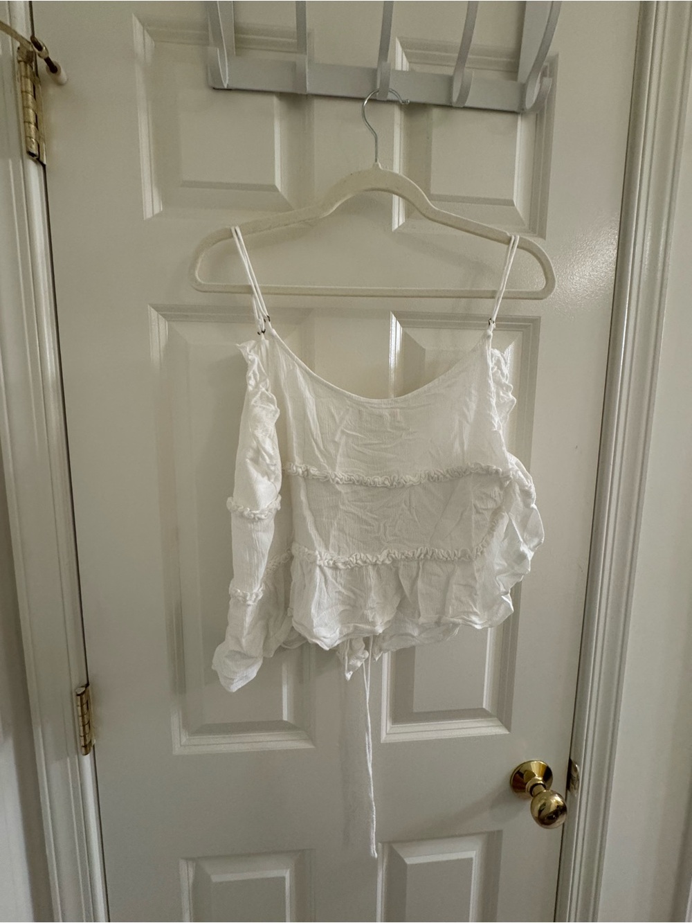 Aeropostale White Tie-Front Ruffle Camisole - Picture 2 of 3